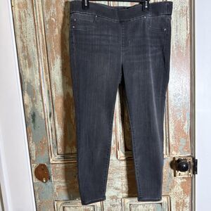 LIVERPOOL Women's size P14/32 Pull-On Stretchy Black  Jeggings Back Pockets Soft